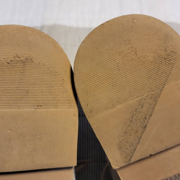 Frank Wright suede derby shoes, size 9 - Picture 6 of 8